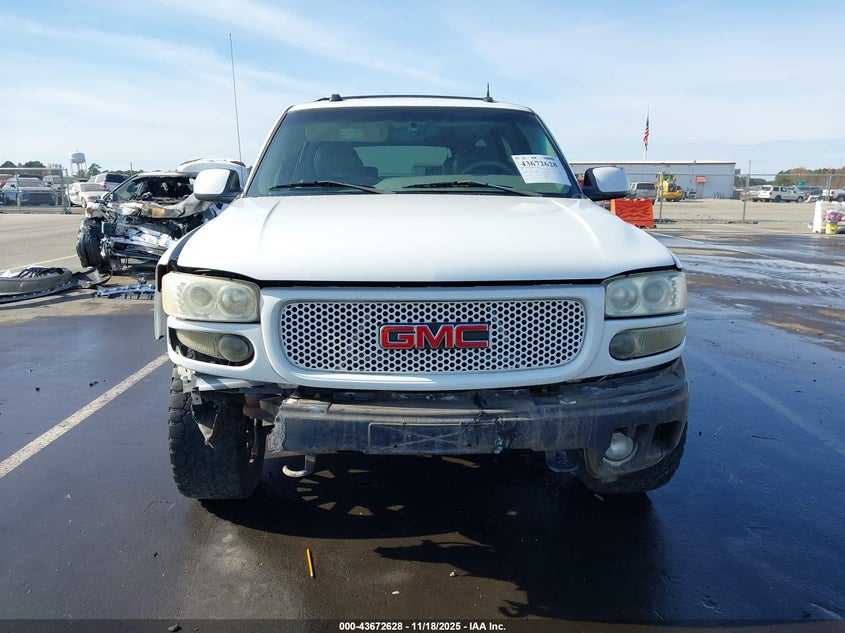 2004 GMC Yukon Xl 1500 Denali VIN: 1GKFK66U84J127911 Lot: 43672628