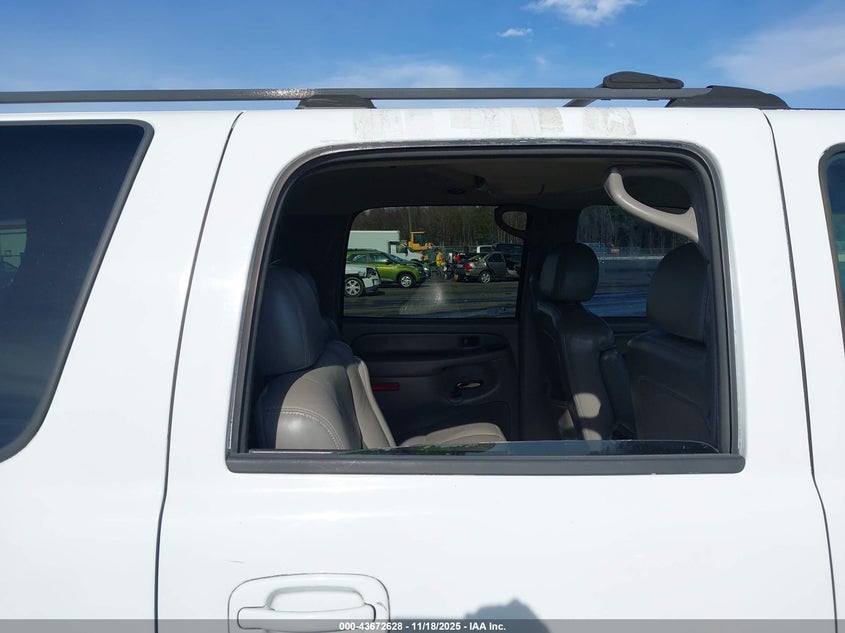 2004 GMC Yukon Xl 1500 Denali VIN: 1GKFK66U84J127911 Lot: 43672628