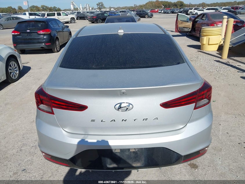 2019 HYUNDAI ELANTRA SEL 5NPD84LF5KH445275