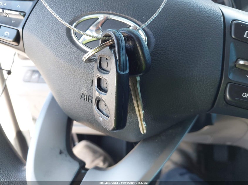 2019 HYUNDAI ELANTRA SEL 5NPD84LF5KH445275