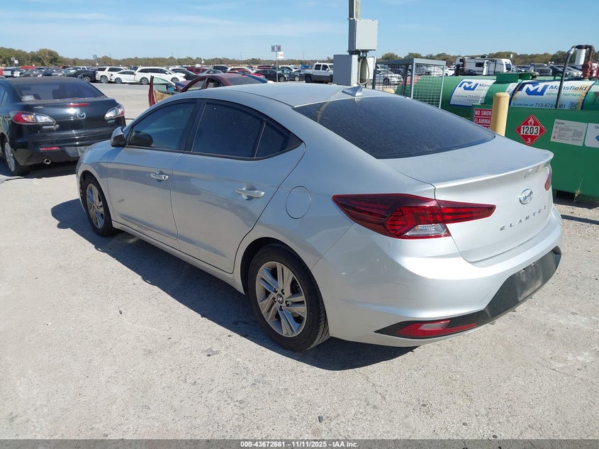 2019 HYUNDAI ELANTRA SEL 5NPD84LF5KH445275