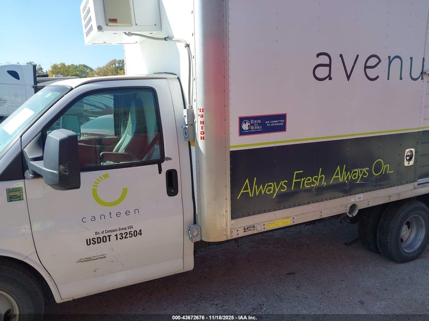 2014 Chevrolet Express Cutaway 4500 VIN: 1GB6G5CG2E1197724 Lot: 43672676