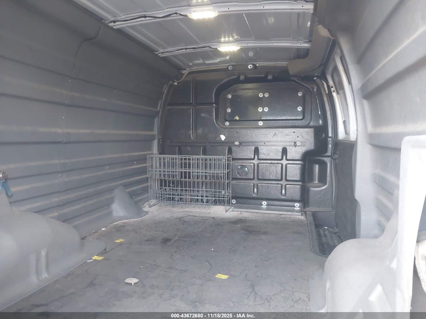 2019 Chevrolet Express 2500 Work Van VIN: 1GCWGAF11K1228565 Lot: 43672680