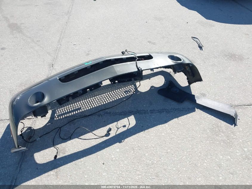 2009 Dodge Challenger R/T VIN: 2B3LJ54T19H525106 Lot: 43672704