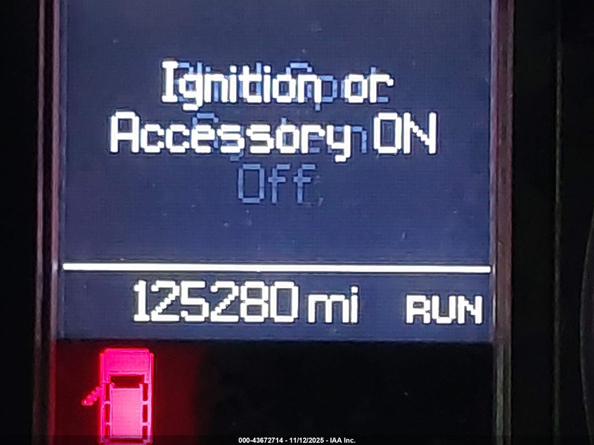 2015 Chrysler Town & Country Touring-L VIN: 2C4RC1CG8FR697235 Lot: 43672714