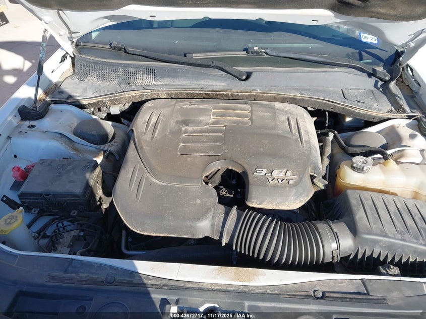 2C3CCAAG7LH209357 2020 CHRYSLER 300 photo no. 10