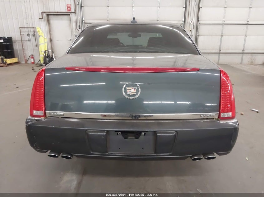 2010 Cadillac Dts Standard VIN: 1G6KA5EY2AU122437 Lot: 43672761