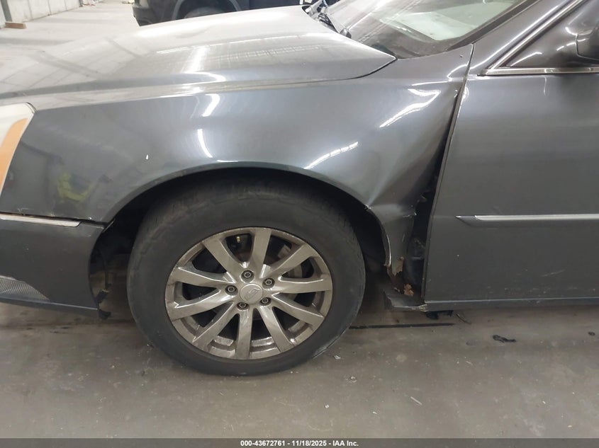 2010 Cadillac Dts Standard VIN: 1G6KA5EY2AU122437 Lot: 43672761