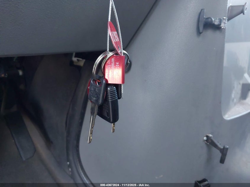 2011 Ford E-450 Cutaway VIN: 1FDXE4FS8BDB26131 Lot: 43672824