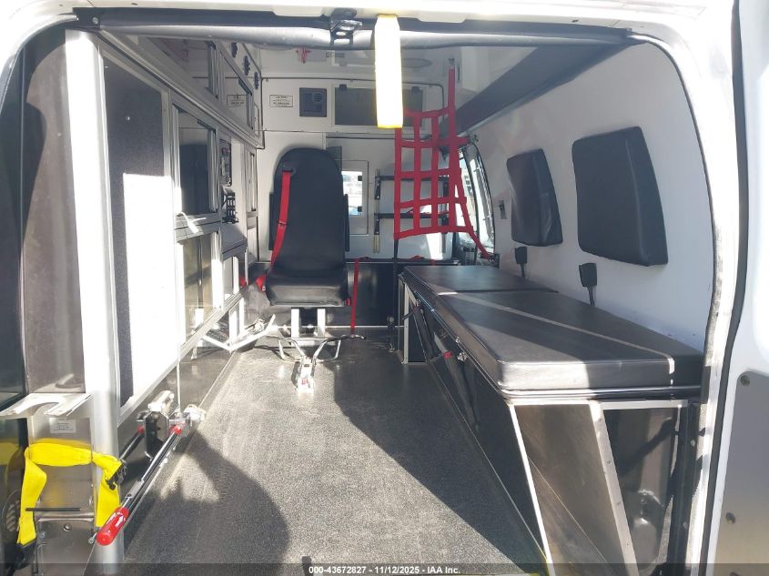 2013 Ford E-350 Super Duty Commercial VIN: 1FDSS3ELXDDA25022 Lot: 43672827