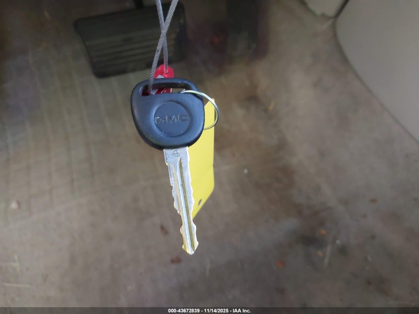 2008 GMC Yukon Xl 1500 Slt VIN: 1GKFK16328R170318 Lot: 43672839