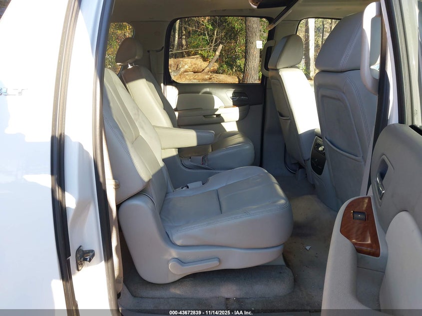 2008 GMC Yukon Xl 1500 Slt VIN: 1GKFK16328R170318 Lot: 43672839