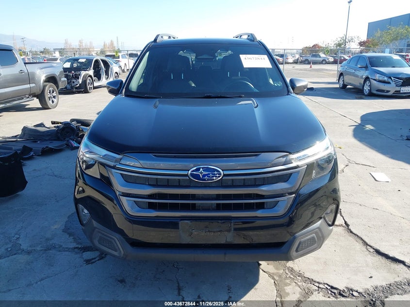 2025 Subaru Forester Limited VIN: JF2SLDRC4SH495409 Lot: 43672844