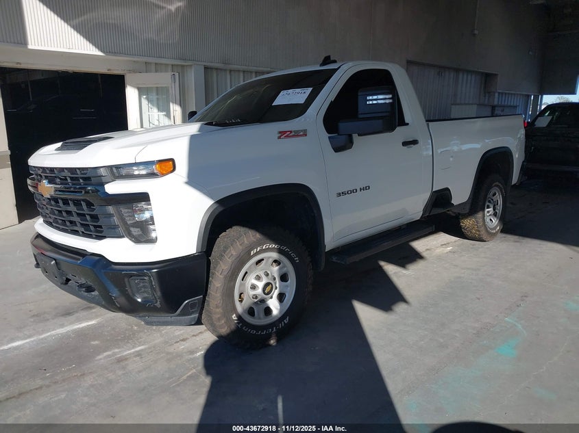 1GC3YSE71RF353915 2024 CHEVROLET SILVERADO photo no. 2