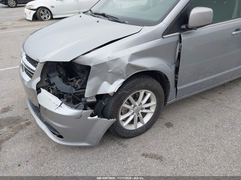 2019 Dodge Grand Caravan Sxt VIN: 2C4RDGCG1KR676852 Lot: 43672929