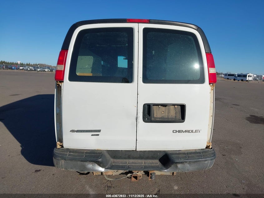 2006 Chevrolet Express Work Van VIN: 1GCFH15T061150690 Lot: 43672933