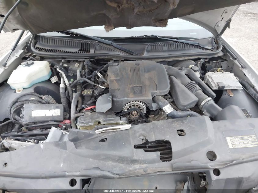 2006 Lincoln Town Car Signature VIN: 1LNHM81W66Y620608 Lot: 43672937