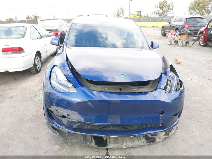 2020 Tesla Model Y Long Range Dual Motor All-Wheel Drive VIN: 5YJYGDEE3LF023076 Lot: 43672962
