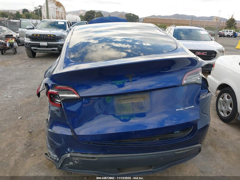 2020 Tesla Model Y Long Range Dual Motor All-Wheel Drive VIN: 5YJYGDEE3LF023076 Lot: 43672962