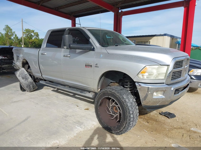DODGE RAM 2500 SLT