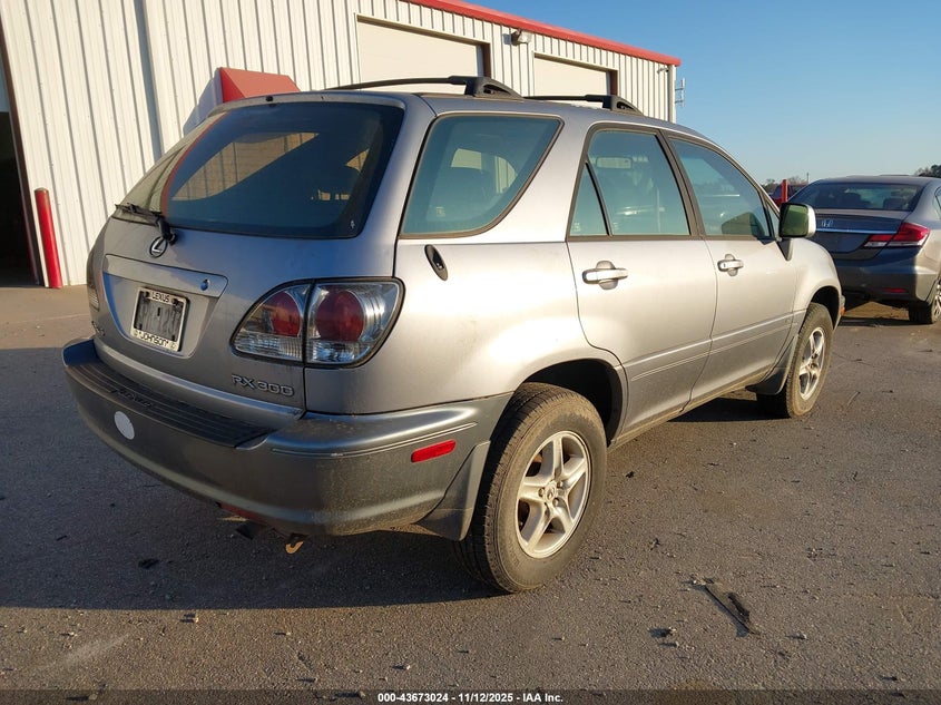 JTJGF10U720131920 2002 LEXUS RX photo no. 4