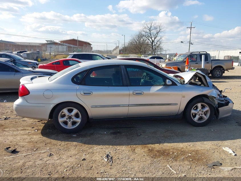2000 Ford Taurus Ses VIN: 1FAFP55S4YG260293 Lot: 43673037