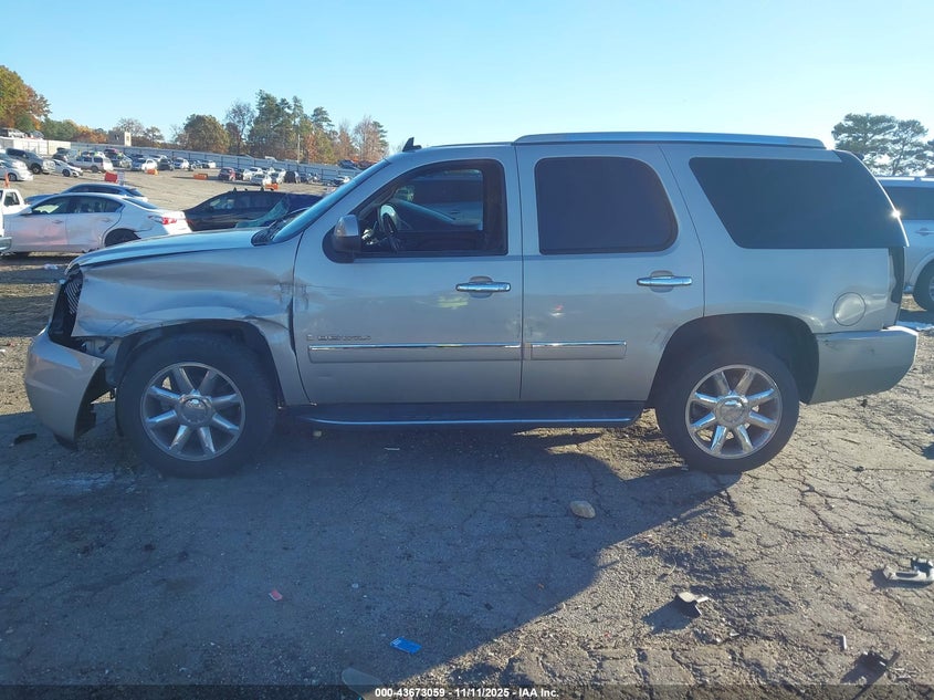 2009 GMC Yukon Denali VIN: 1GKFK03219R278243 Lot: 43673059