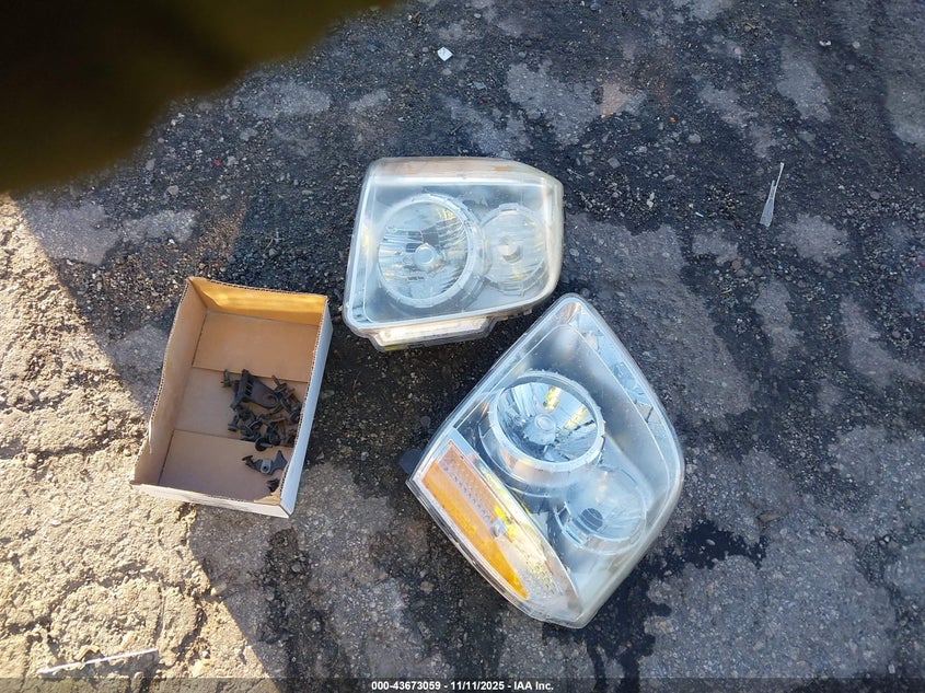 2009 GMC Yukon Denali VIN: 1GKFK03219R278243 Lot: 43673059