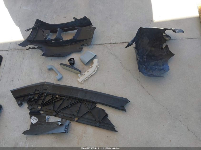 2017 Audi A4 2.0T Premium VIN: WAUGNAF40HN027162 Lot: 43673076