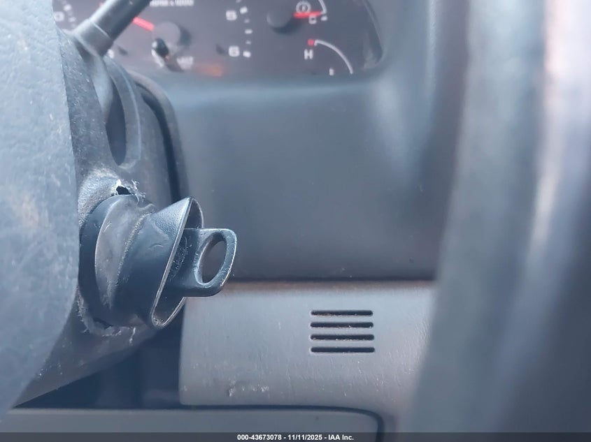 2002 Ford F-350 Lariat/Xl/Xlt VIN: 1FTSX31L32EB96701 Lot: 43673078