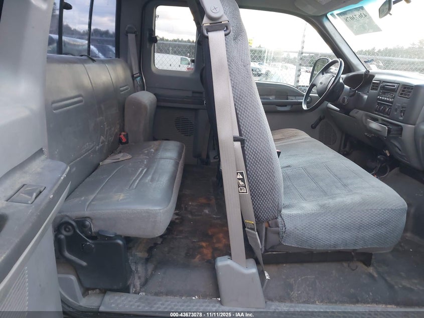 2002 Ford F-350 Lariat/Xl/Xlt VIN: 1FTSX31L32EB96701 Lot: 43673078