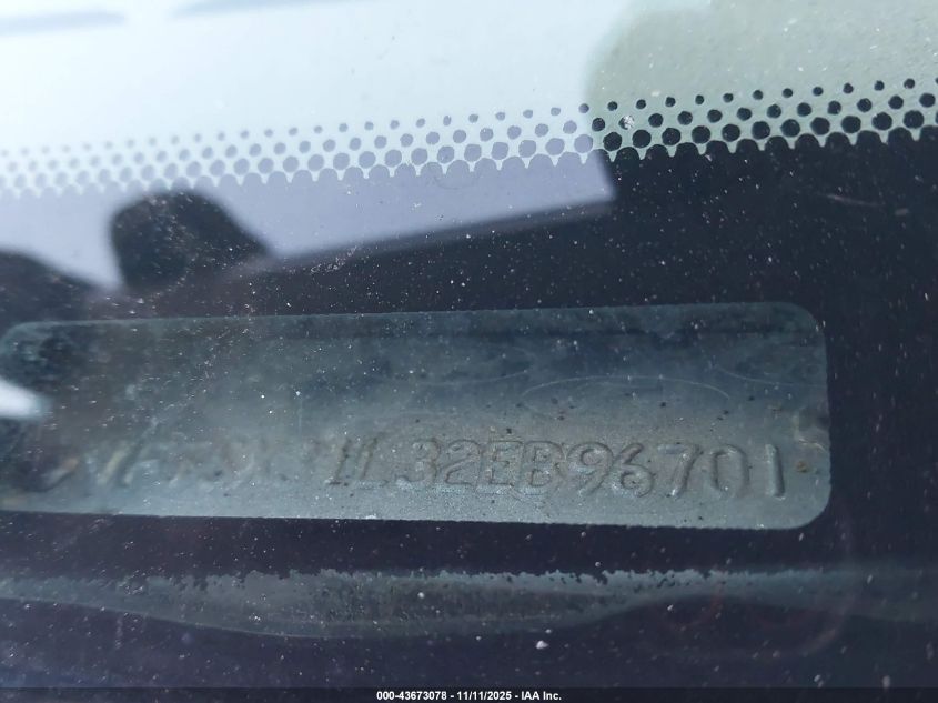 2002 Ford F-350 Lariat/Xl/Xlt VIN: 1FTSX31L32EB96701 Lot: 43673078