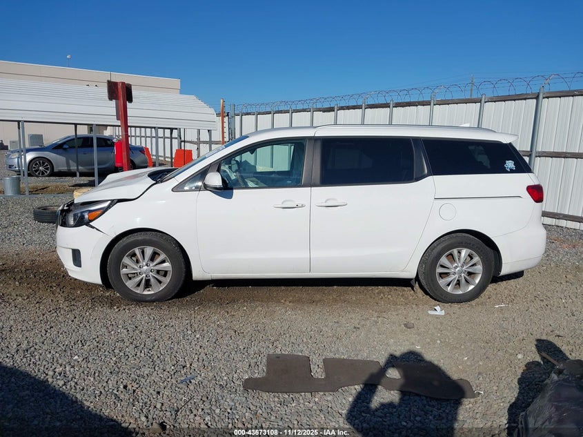 2017 Kia Sedona Lx VIN: KNDMB5C1XH6333702 Lot: 43673108