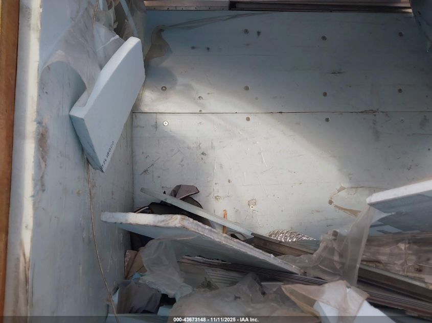 2011 Chevrolet Express Cutaway Work Van VIN: 1GB0G2BA8B1153837 Lot: 43673148