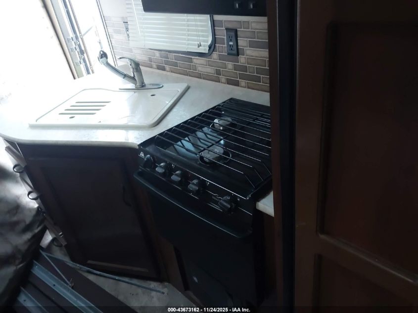 2015 Jayco Other VIN: 1UJBJ0BS2F1TR0591 Lot: 43673162