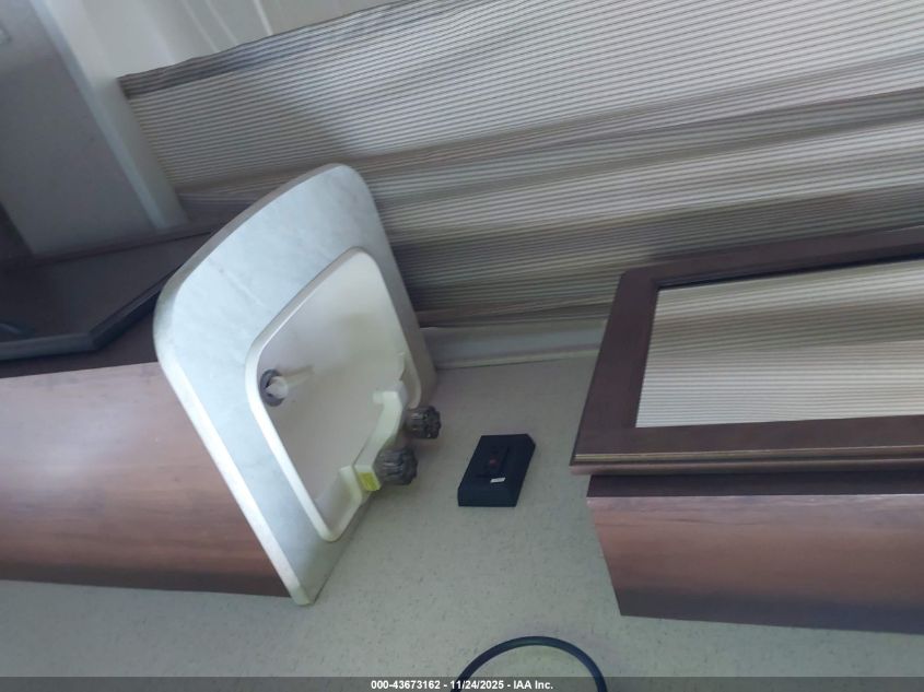 2015 Jayco Other VIN: 1UJBJ0BS2F1TR0591 Lot: 43673162