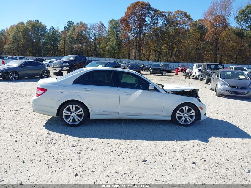 2009 Mercedes-Benz C 300 Luxury 4Matic/Sport 4Matic VIN: WDDGF81X79R067555 Lot: 43673185