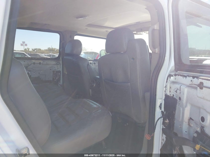 2003 Hummer H2 VIN: 5GRGN23U43H119930 Lot: 43673211