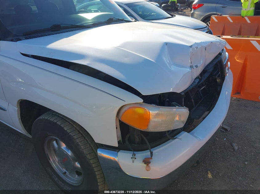 2GTEC19T421255726 2002 GMC SIERRA photo no. 13