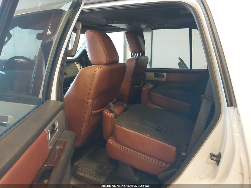 2010 Ford Expedition Eddie Bauer/King Ranch VIN: 1FMJU1J51AEA34358 Lot: 43673273