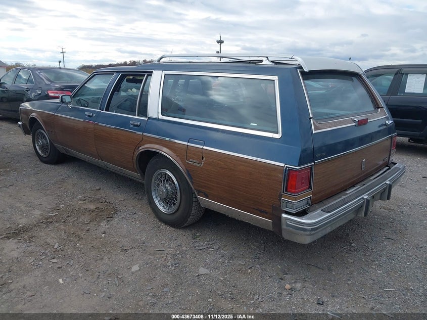 1G3BP81Y0KR305312 1989 OLDSMOBILE VISTA CRUISER photo no. 3