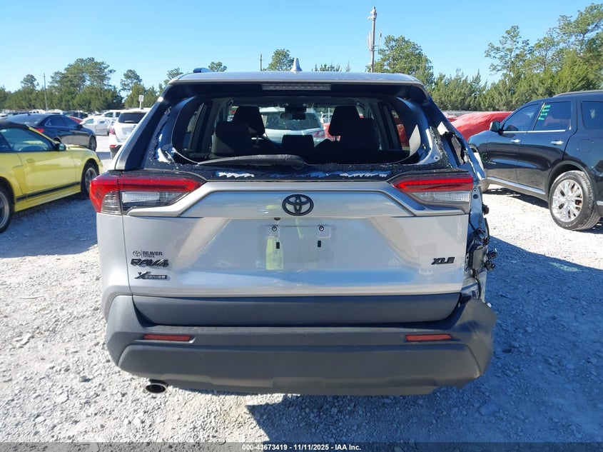 2021 TOYOTA RAV4 XLE 2T3W1RFV7MC147238