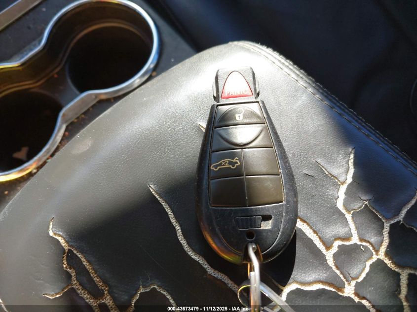 2010 Chrysler 300 Touring/Signature Series/Executive Series VIN: 2C3CA5CV1AH315194 Lot: 43673479