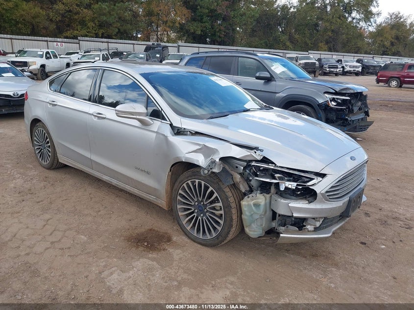 FORD FUSION HYBRID TITANIUM