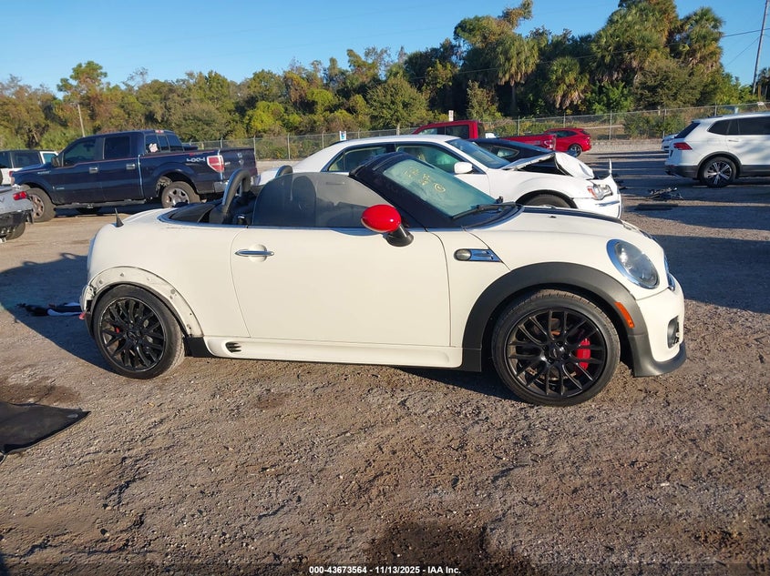 2014 MINI ROADSTER JOHN COOPER WORKS - WMWSY9C57ET432679