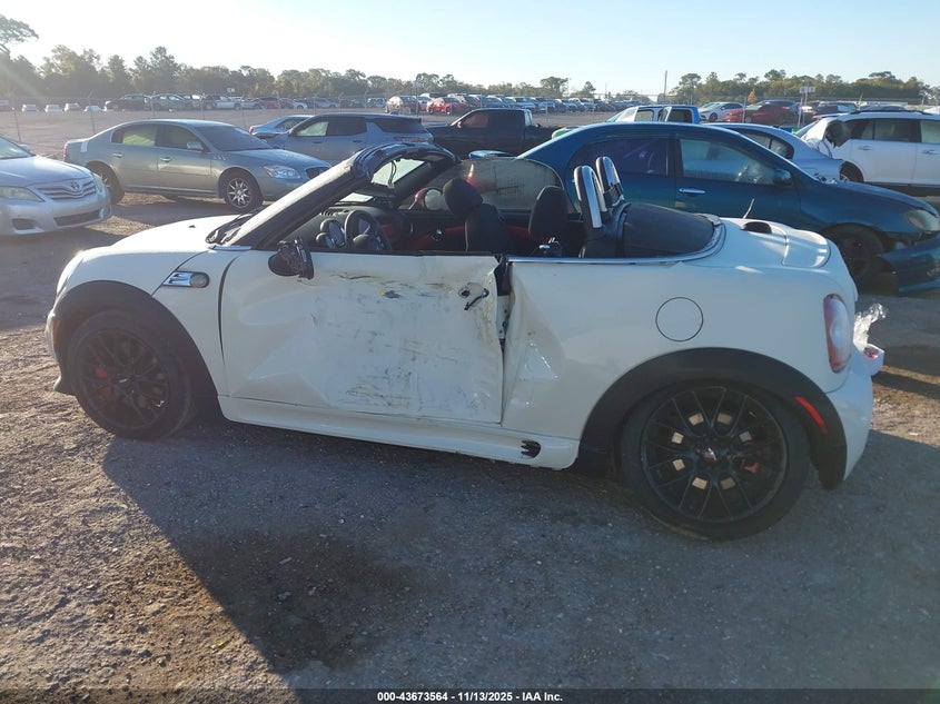2014 MINI ROADSTER JOHN COOPER WORKS - WMWSY9C57ET432679