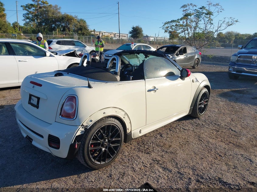 2014 MINI ROADSTER JOHN COOPER WORKS - WMWSY9C57ET432679
