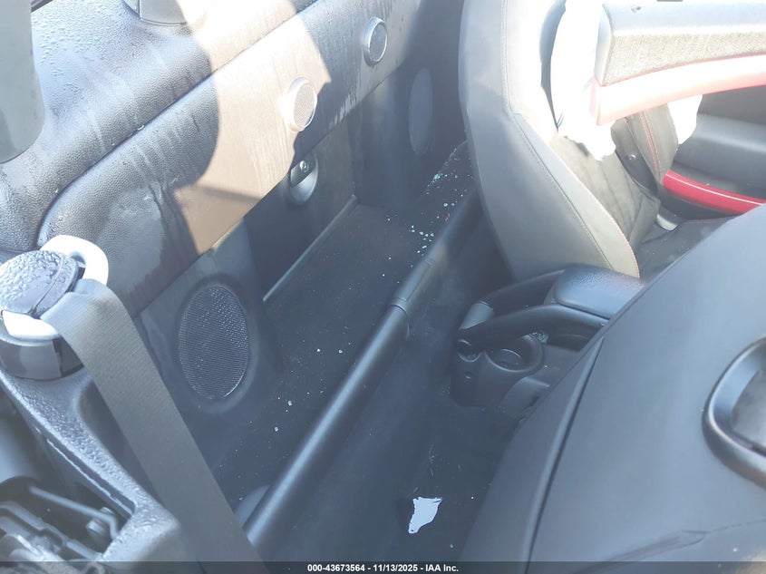 2014 MINI ROADSTER JOHN COOPER WORKS - WMWSY9C57ET432679