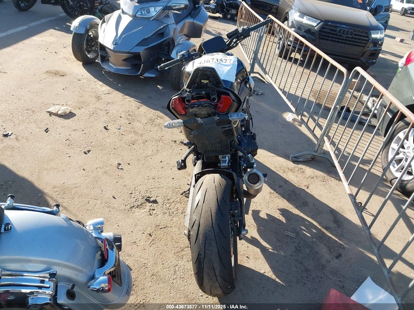 2025 Kawasaki Zr900 S VIN: ML5ZRDS12SDA01332 Lot: 43673577