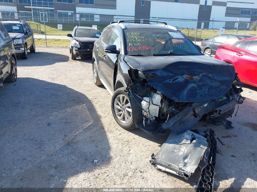 HYUNDAI TUCSON SE PLUS